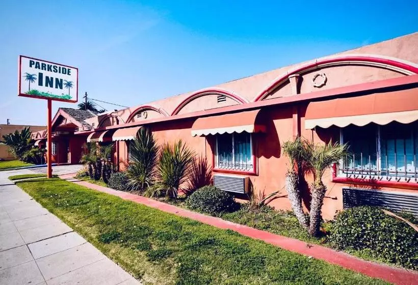 モーテル Parkside Inn
