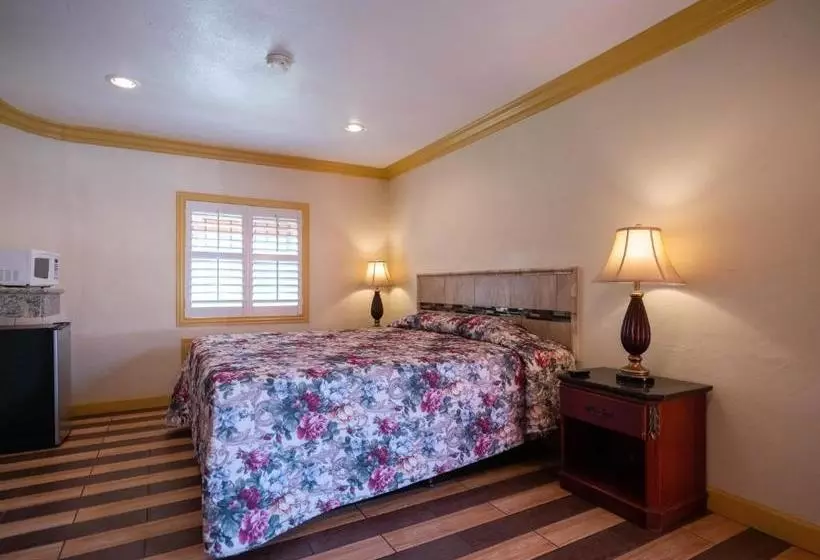 モーテル Parkside Inn