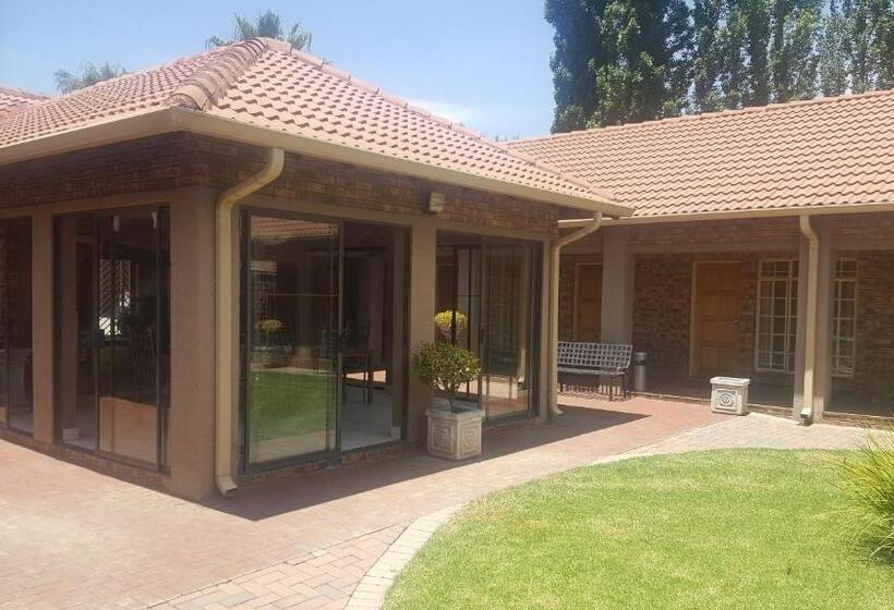 Пансион Dara@medi Lodge