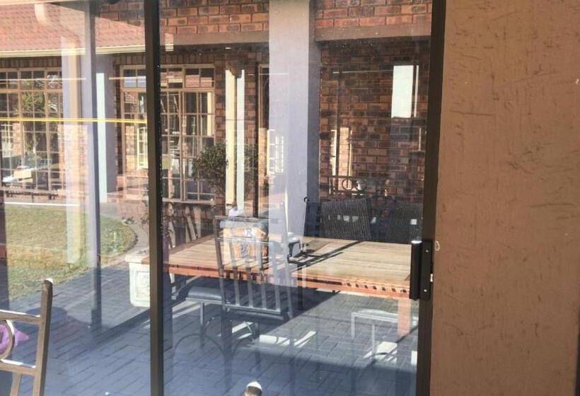 Пансион Dara@medi Lodge