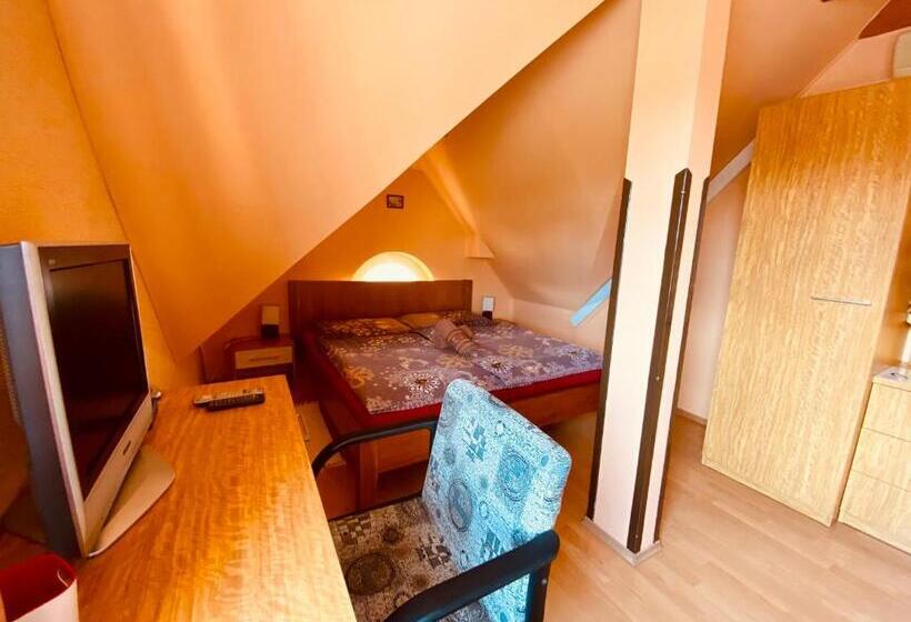 펜션 Penzión Tyché