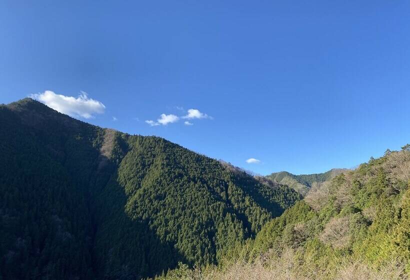 Riverside Hostel B&b – Hostel