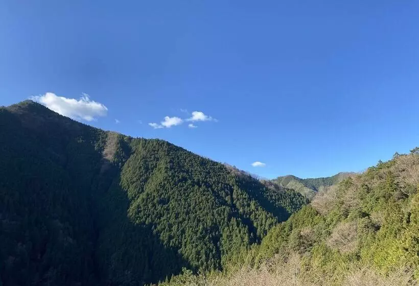 Riverside Hostel B&b – Hostel