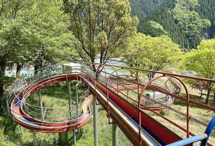 Riverside Hostel B&b – Hostel