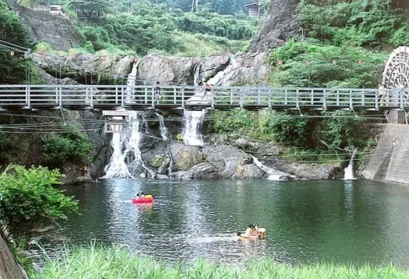 Riverside Hostel B&b – Hostel