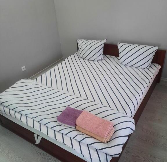 住宿加早餐 міні готель бахус