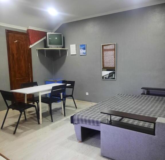 住宿加早餐 міні готель бахус