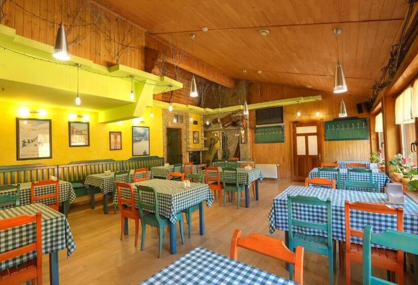 호텔 резорт тростян