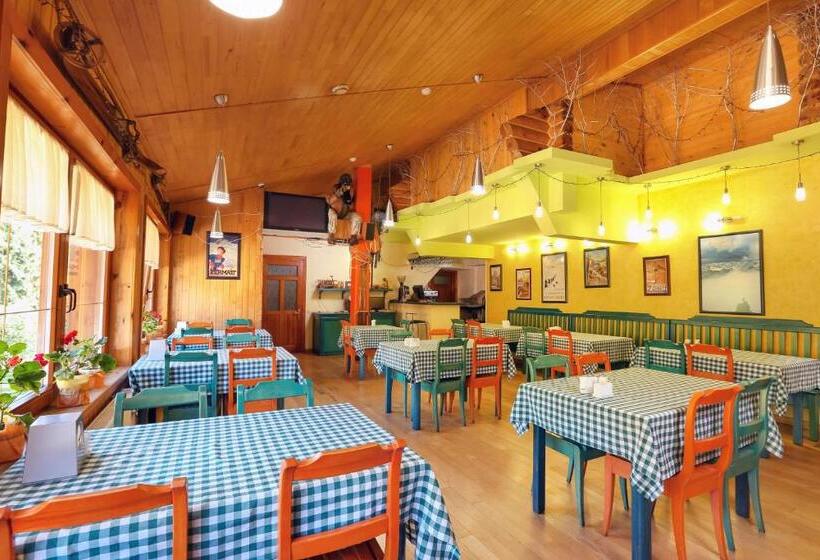 호텔 резорт тростян