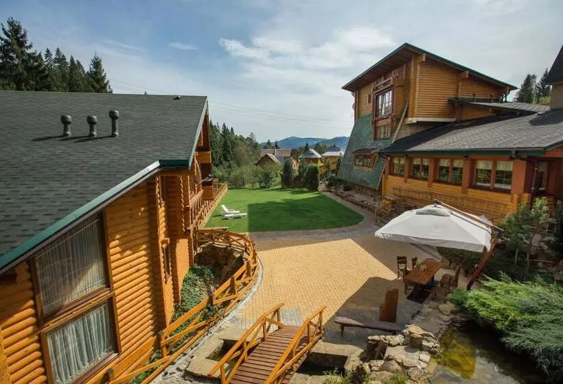 هتل резорт тростян