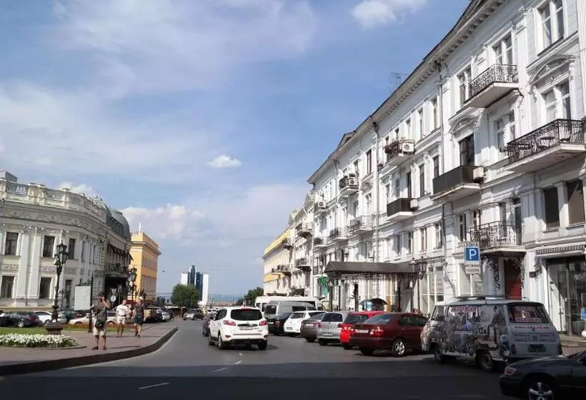 Hotel E4