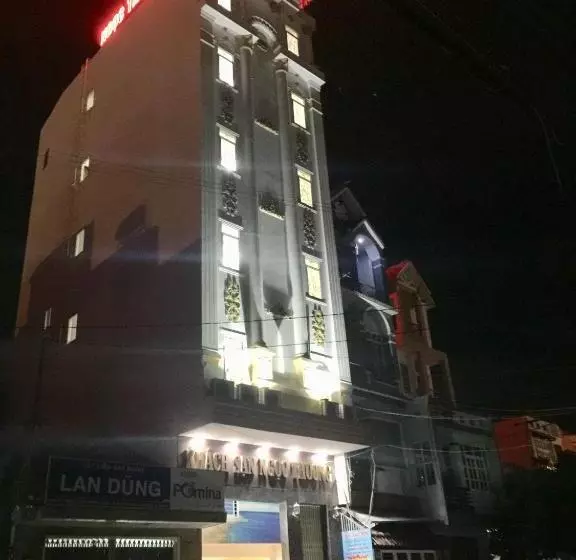 هتل Khách Sạn Ngọc Thương