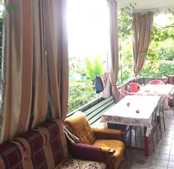 پانسیون у азы