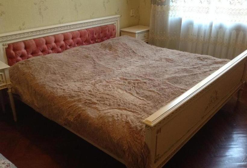 پانسیون у азы