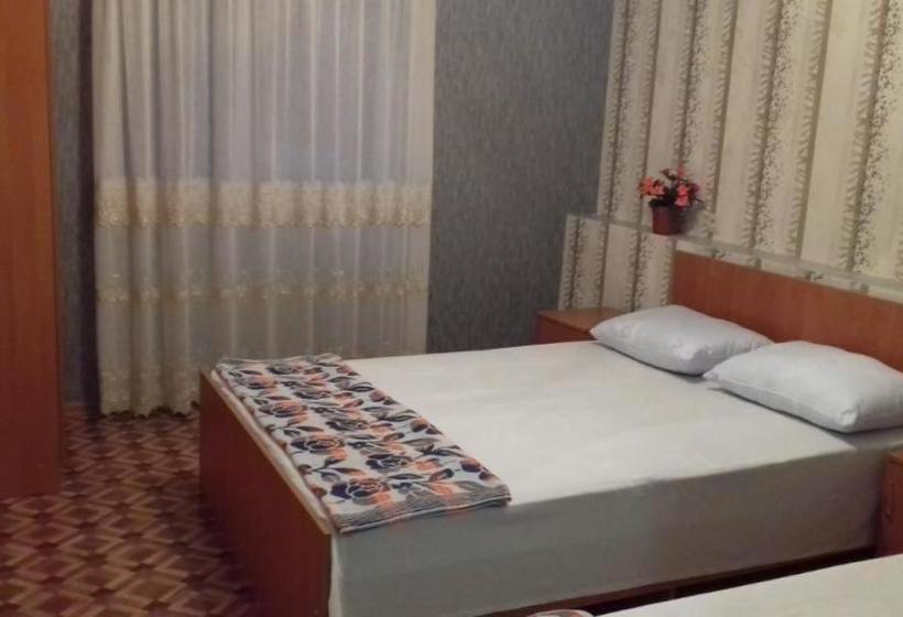 پانسیون у азы