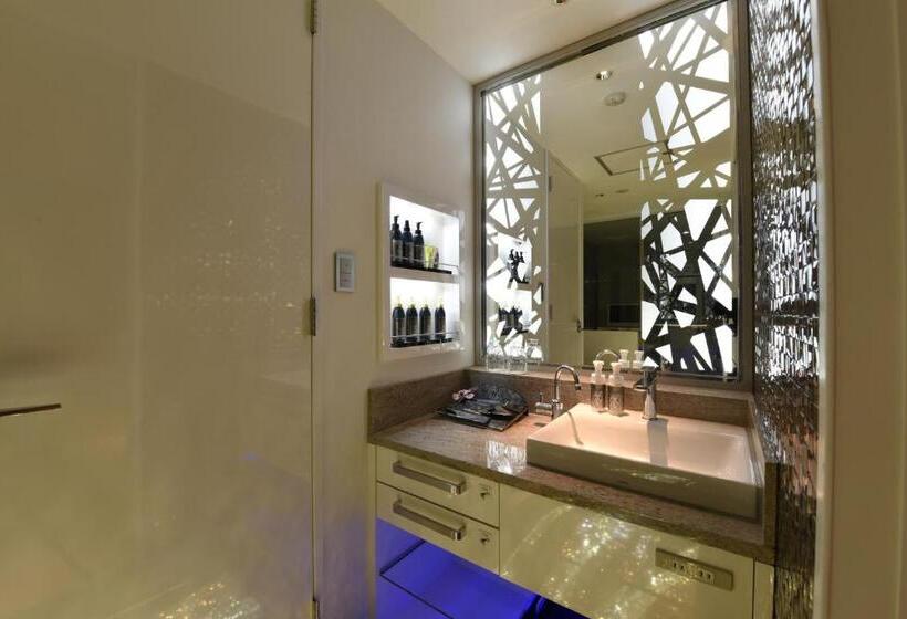 W Party W Group Hotels And Resorts