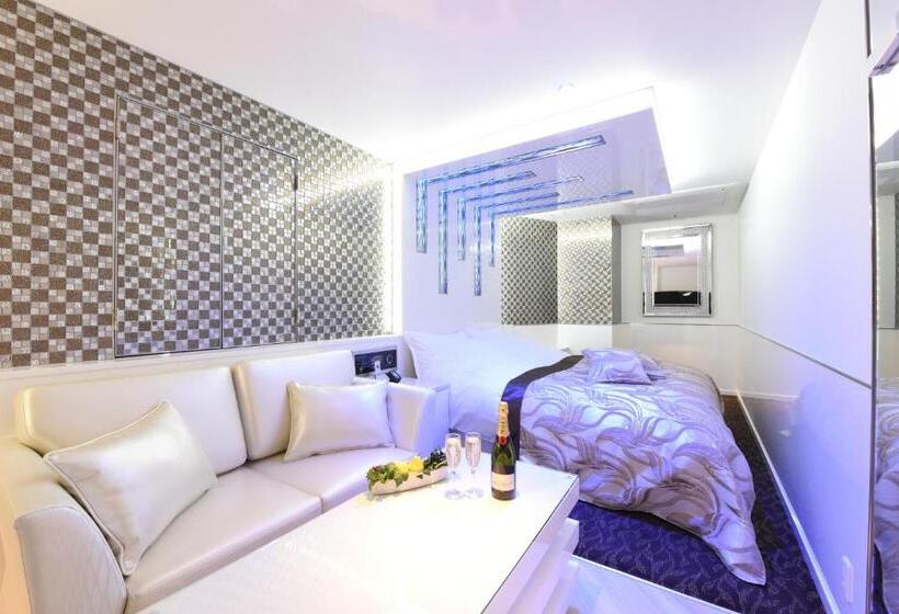 W Party W Group Hotels And Resorts