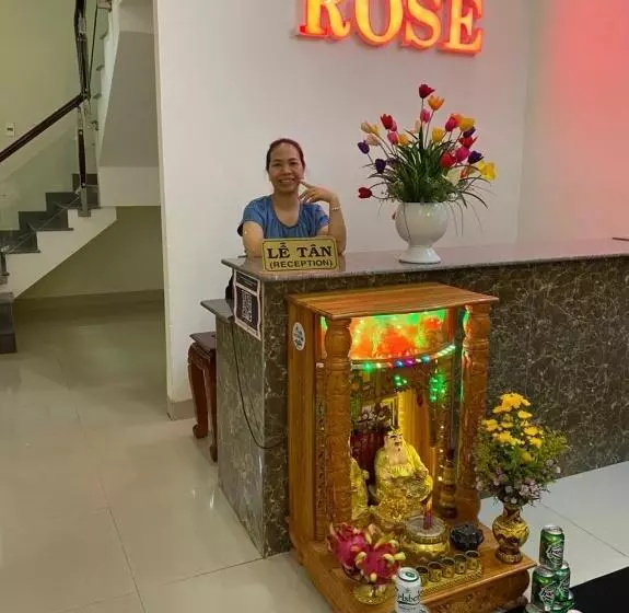 تختخواب و صبحانه Rose