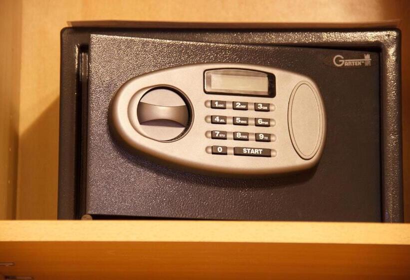 هتل Starye Bendery