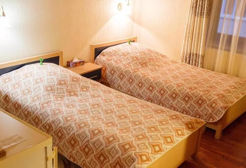 هتل Starye Bendery