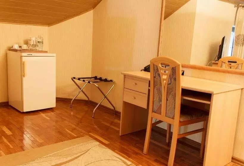 هتل Starye Bendery