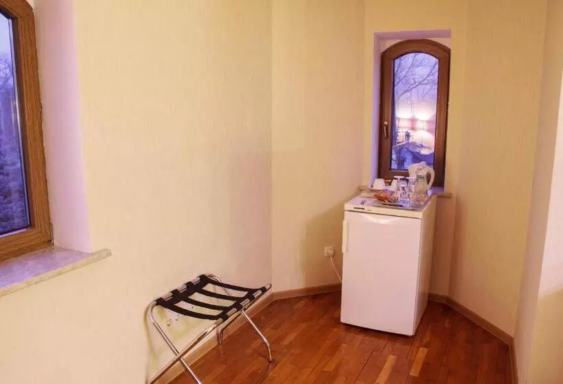 هتل Starye Bendery