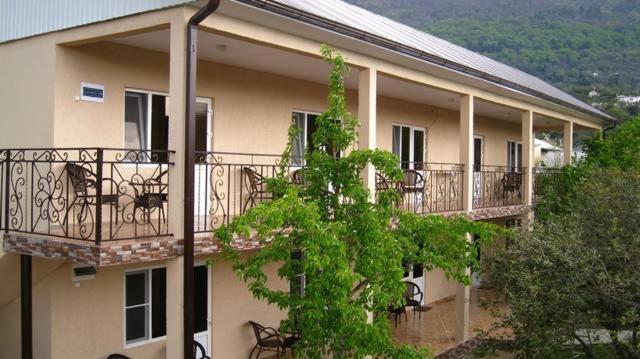 پانسیون Guest House Mihalych