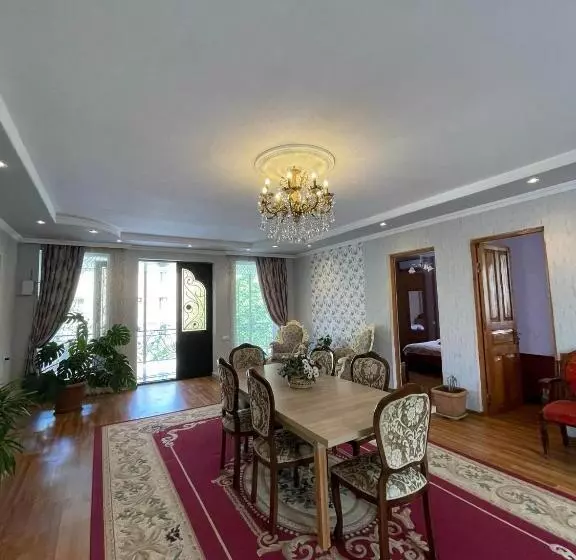 پانسیون Irina