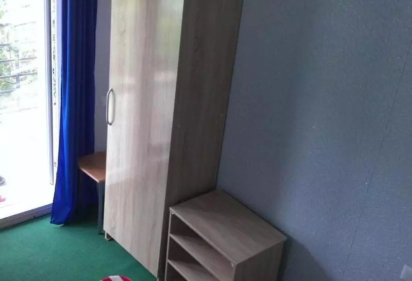 پانسیون Podsolnukhi Guest House