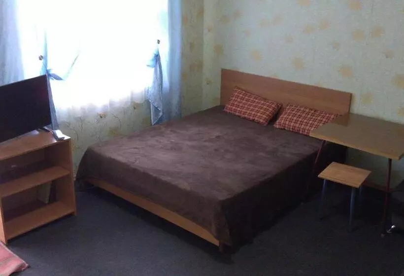 پانسیون Podsolnukhi Guest House
