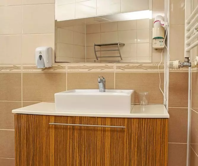 Hotelli Tulpar Palas