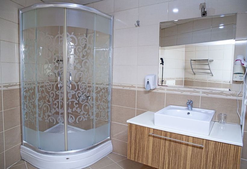 בית מלון כפרי Tulpar Palas