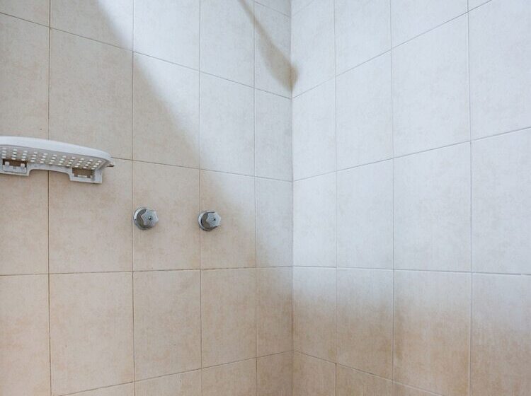 Capital O Hotel Los Caracoles, Acapulco