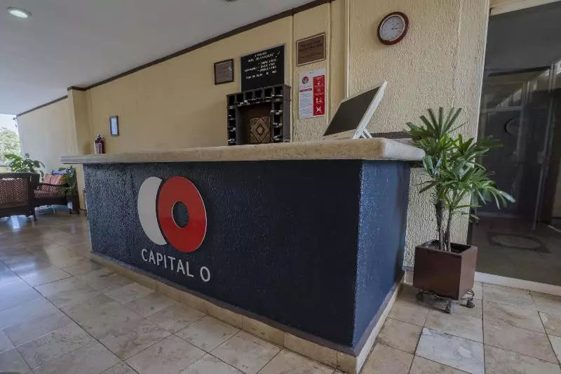 Capital O Hotel Los Caracoles, Acapulco