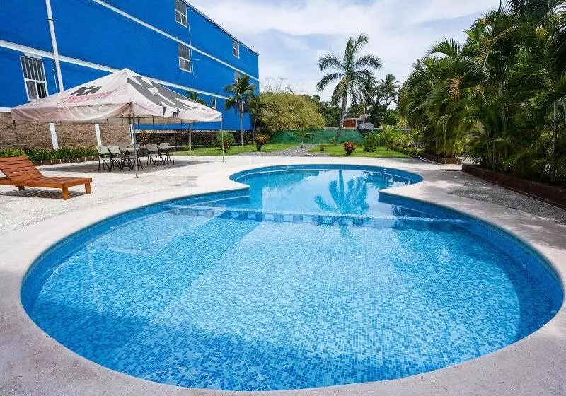 Capital O Hotel Los Caracoles, Acapulco