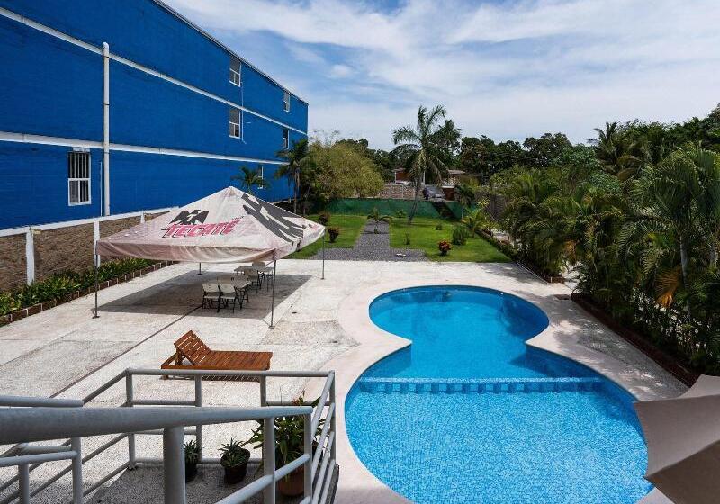 Capital O Hotel Los Caracoles, Acapulco