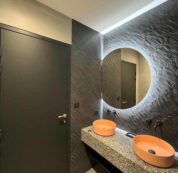 مبيت وإفطار Domaine Du Grand Caugy