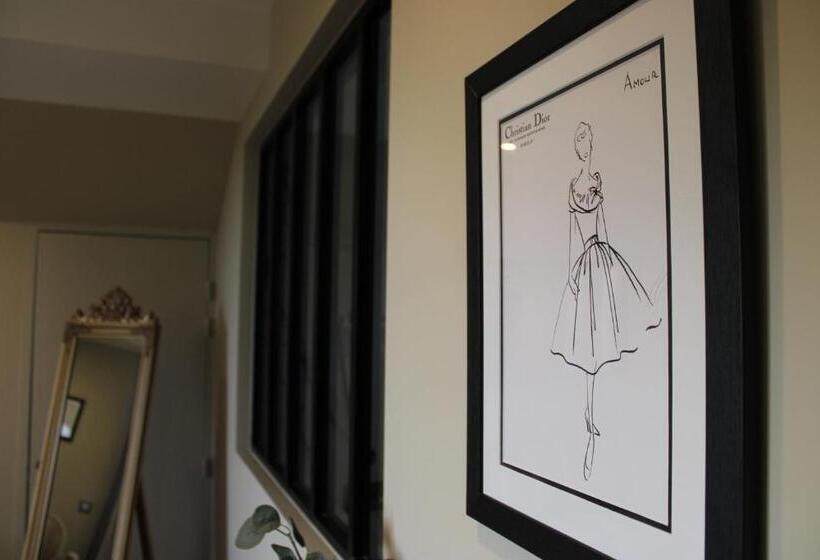 مبيت وإفطار Domaine Du Grand Caugy