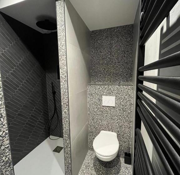 مبيت وإفطار Domaine Du Grand Caugy