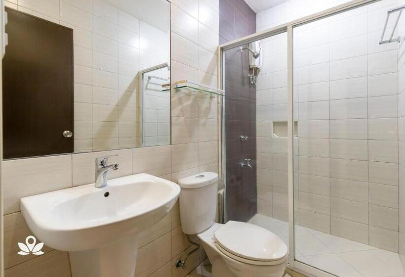 Lorenzzo Suites Hotel Makati