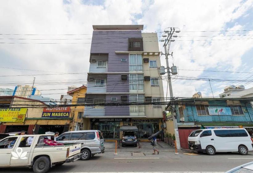 Lorenzzo Suites Hotel Makati