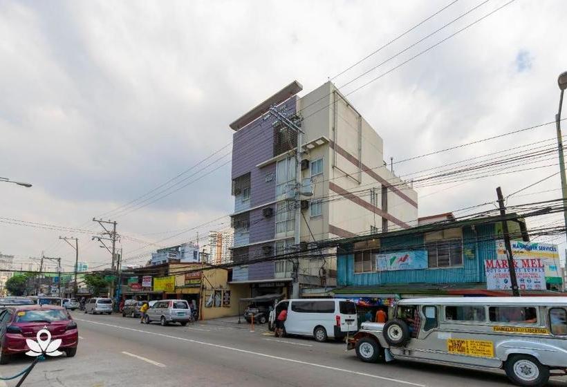 Lorenzzo Suites Hotel Makati