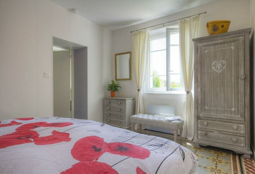 L Escale De Jules Et Lily