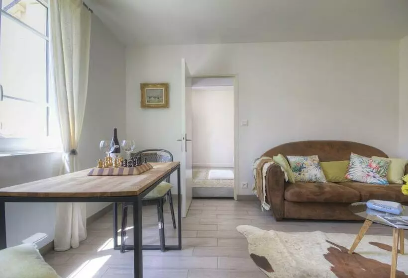 L Escale De Jules Et Lily