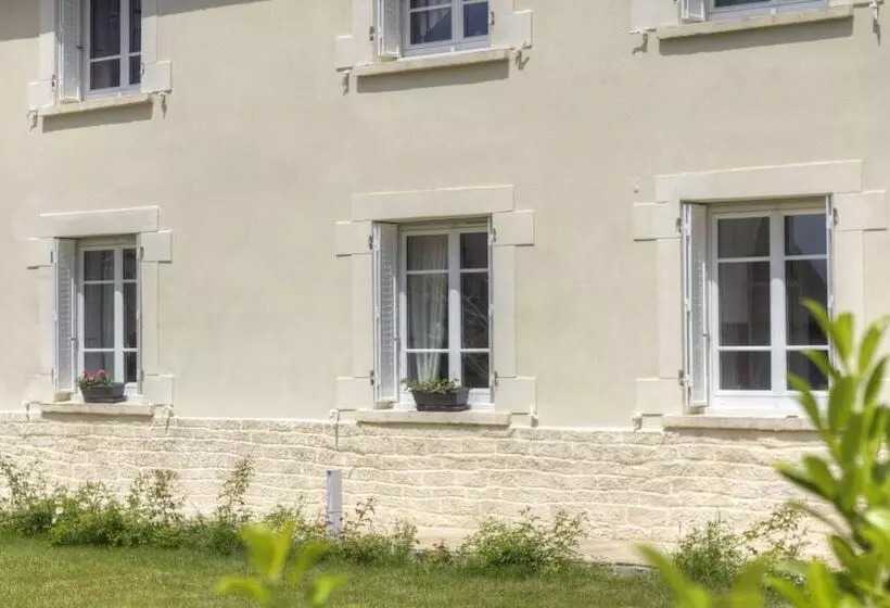 L Escale De Jules Et Lily