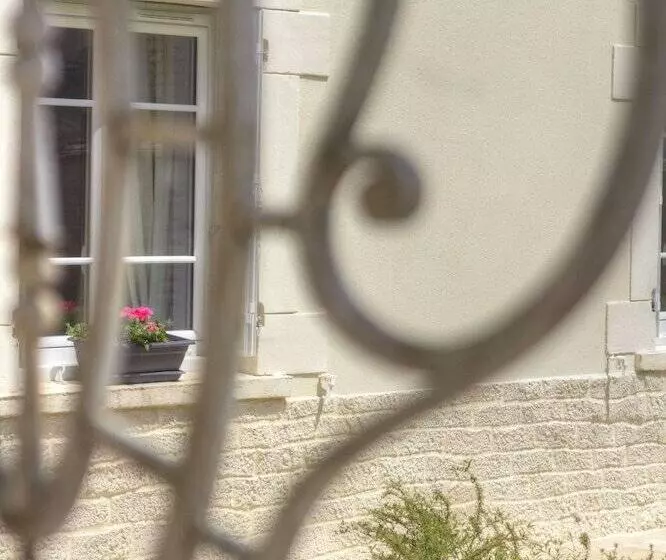 L Escale De Jules Et Lily