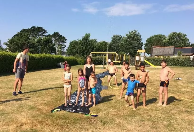 Hotelli Camping La Corniche