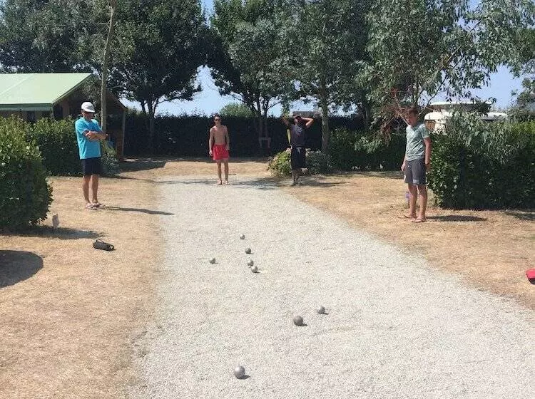 Hotelli Camping La Corniche