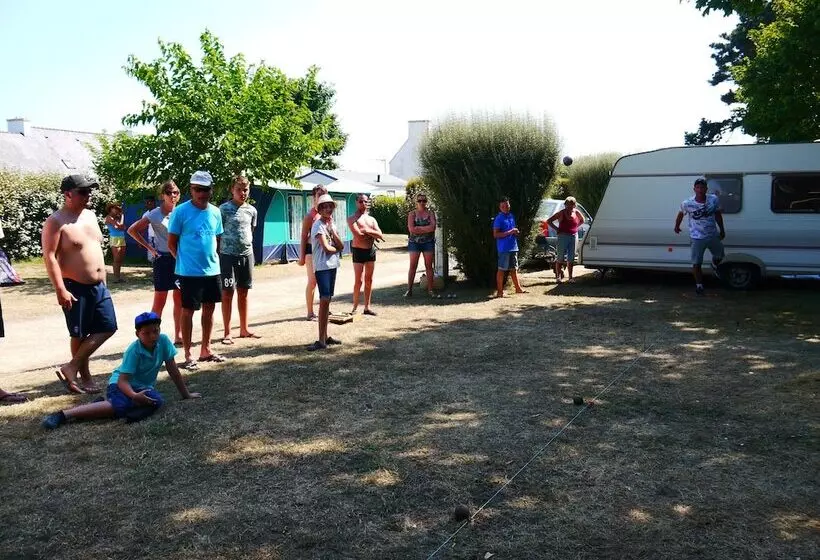 Hotelli Camping La Corniche