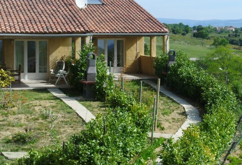 بنسيون Domaine La Fontaine Du Cade